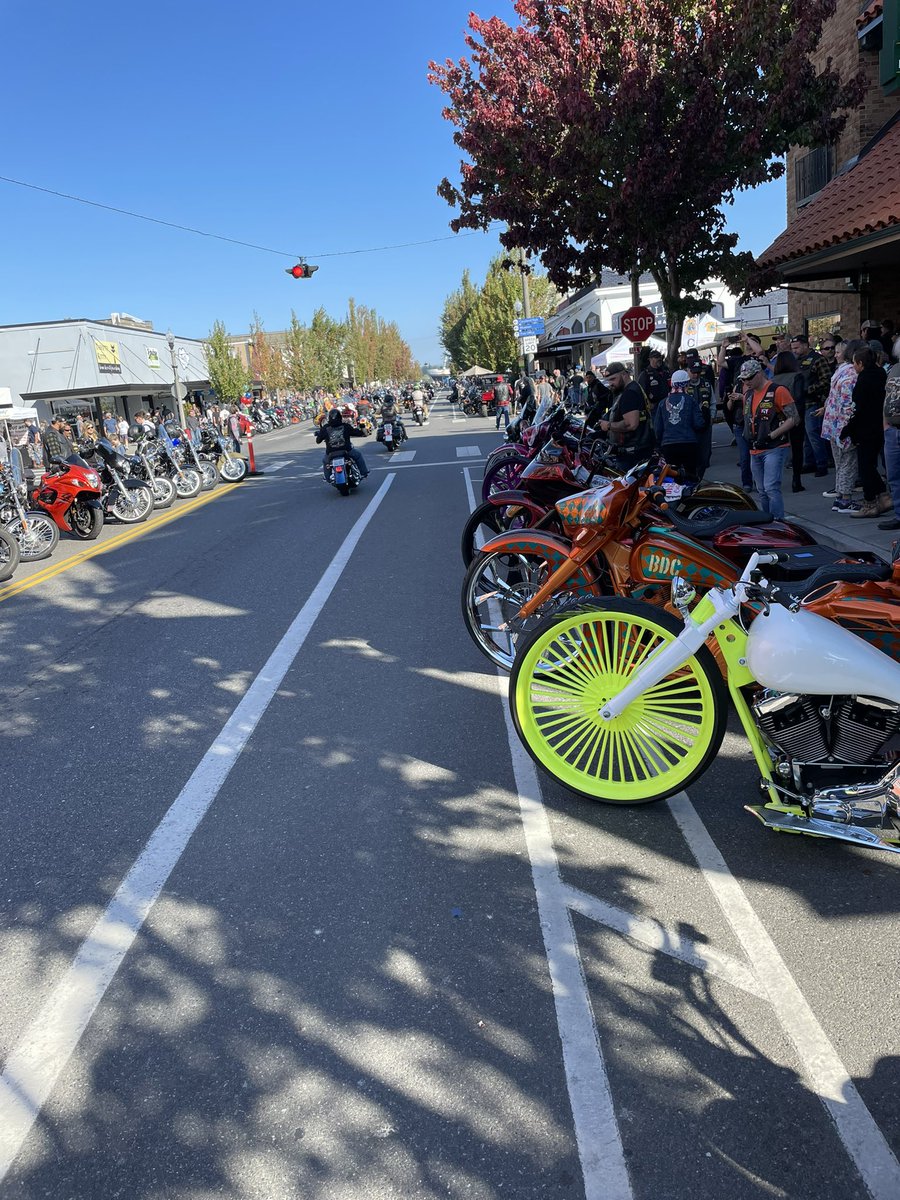 CVMA11_4's tweet photo. Chapters from around the state met up and represented at the Oyster Run in Anacortes. Can’t wait for next year!!! https://t.co/E11Kb8iKj7