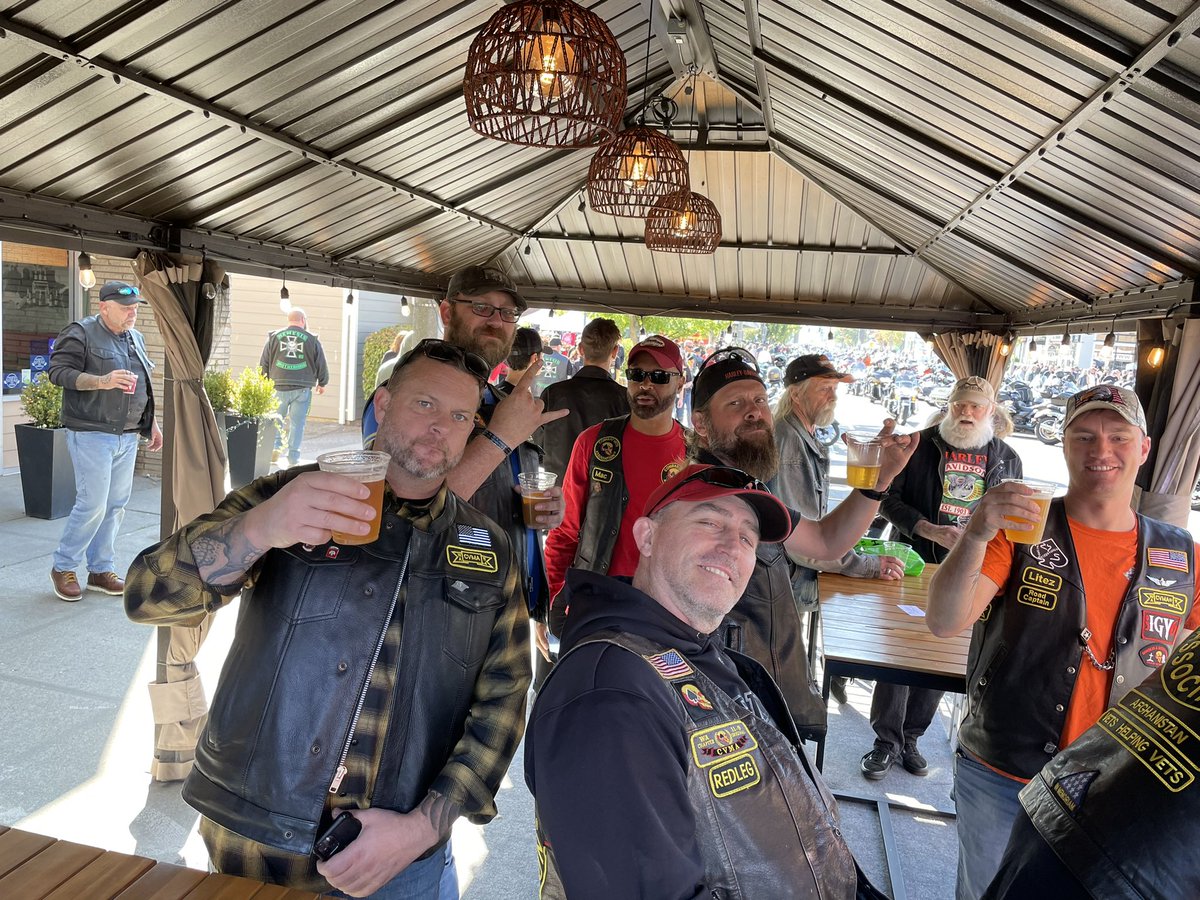 CVMA11_4's tweet photo. Chapters from around the state met up and represented at the Oyster Run in Anacortes. Can’t wait for next year!!! https://t.co/E11Kb8iKj7