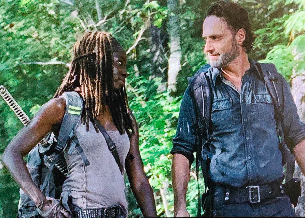 YlkatDelta's tweet photo. @MichonneGrimesG @ringleader1010 “What’s that smile?”  (It’s you Rick, it’s you!☺️💁🏾‍♀️) #SayYes #HoneymoonEpisode #These2 #Richonne #TheirLoveStory💚 #InsanelyEpic #ToBeContinued https://t.co/fWRpeEYrpy