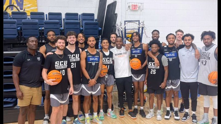 A Special Thanks to <a href="/SCUEAGLESHOOPS/">SCU MEN'S BASKETBALL</a> for  their help at Fall 🏀Coaches Clinic this year. <a href="/CoachBRollins/">Brandon Rollins</a>
