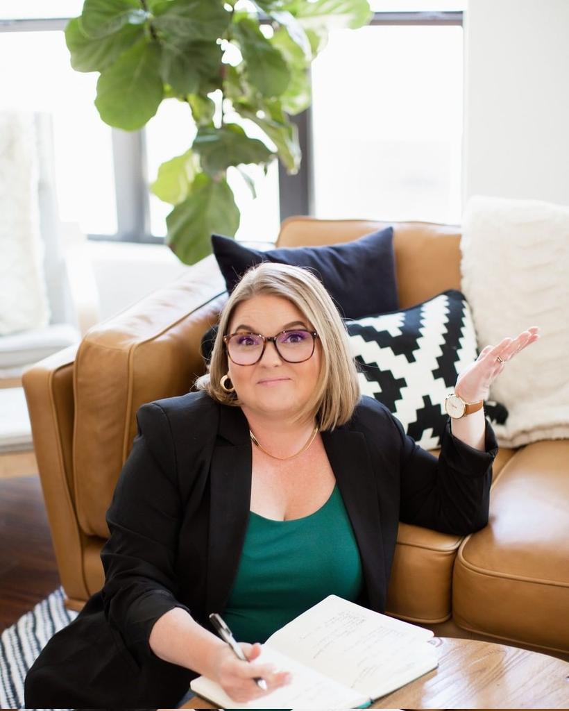 You are the only one with the power to change your thought patterns. You decide with every thought you let stay in your mental focus. If it doesn't serve you, pick a new thought that does.