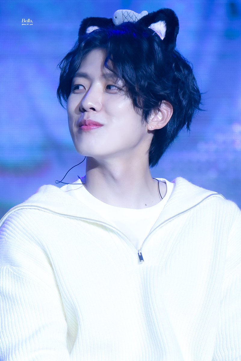 LSYLOOKS_'s tweet photo. #SUNGYEOL #이성열 #성열 https://t.co/jSfX8fnHfv