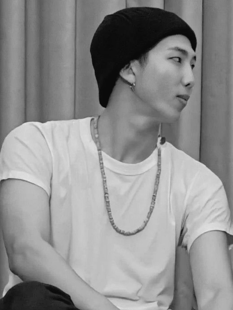 yessir0801's tweet photo. kim namjoon, the most handsome https://t.co/yKDS5cIIua