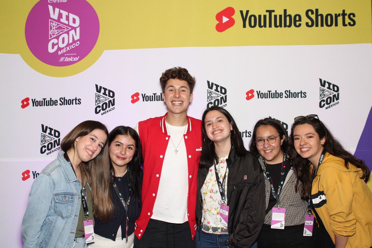 wingasftjpz's tweet photo. 5/10 ❤️‍🩹🫰🏻 gracias @JuanpaZurita !! Este reencuentro no hubiera sido posible sin ti y tu equipo tan lindo. Por siempre en el corazón de wingas!!! https://t.co/sjNG1RFc9k