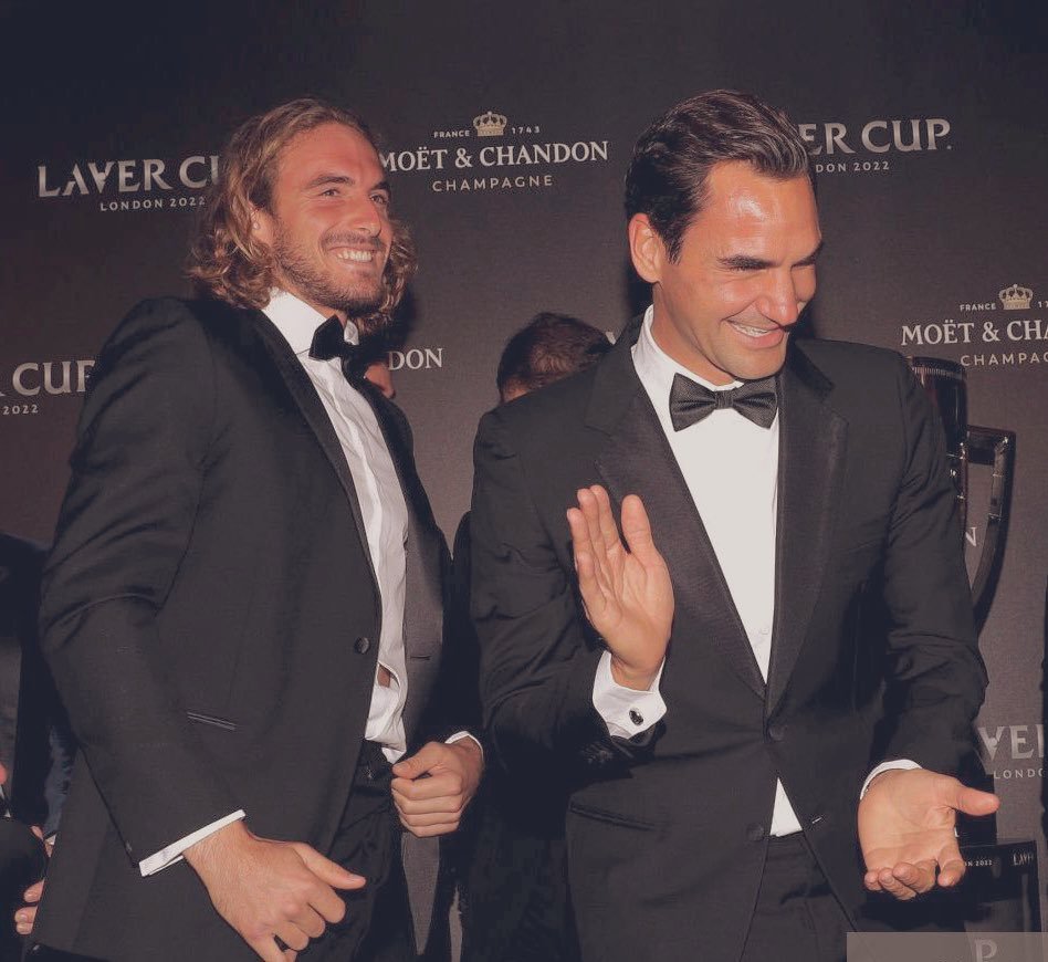 settenisok's tweet photo. 🇬🇷Tsitsipas sobre la despedida a Roger: “Fue la primera vez en mi vida que lloré durante dos días seguidos. Cuando todo terminó me di cuenta de lo que significa Federer para mí” https://t.co/AL3E9pFn6X
