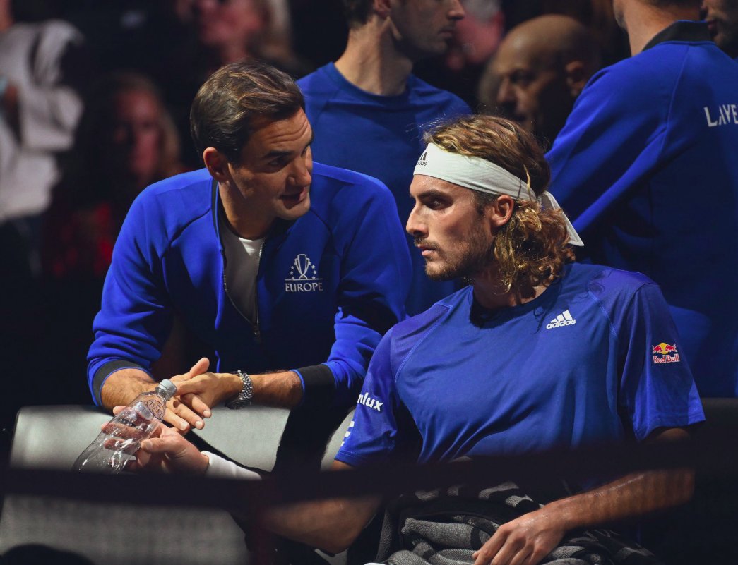 settenisok's tweet photo. 🇬🇷Tsitsipas sobre la despedida a Roger: “Fue la primera vez en mi vida que lloré durante dos días seguidos. Cuando todo terminó me di cuenta de lo que significa Federer para mí” https://t.co/AL3E9pFn6X