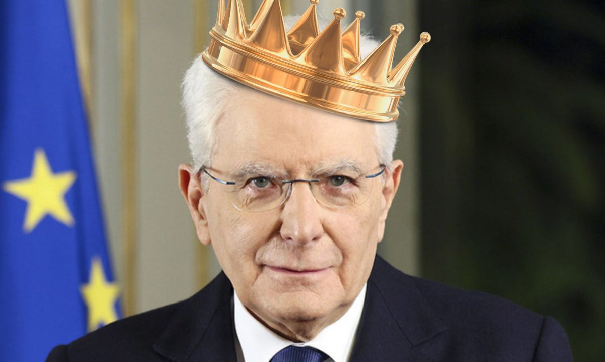 Hanyauku___'s tweet photo. Il mio sogno ora è che Mattarella al posto di congratularsi con la Meloni decida di mandare a fanculo tutti e tutto per autoproclamarsi Re Sergione Nazionale perché questa classe politica è imbarazzante.

#Exitpoll #ElezioniPolitiche2022 https://t.co/wSINil6li8