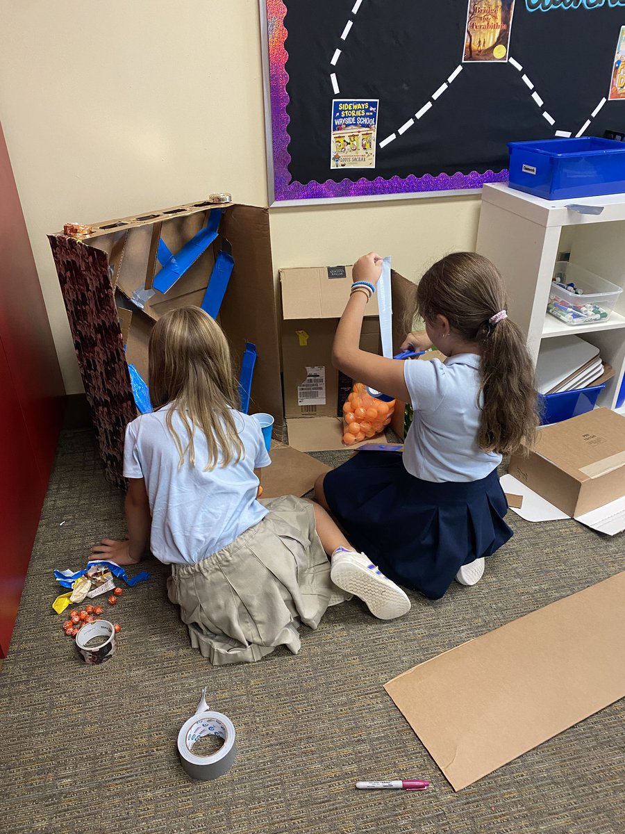Overly4thgrade's tweet photo. These 4th graders created and engineered arcade games inspired by @CainesArcade for their dads and friends to play at Dad’s Day! #trinitylearns https://t.co/nrQroq3A7w