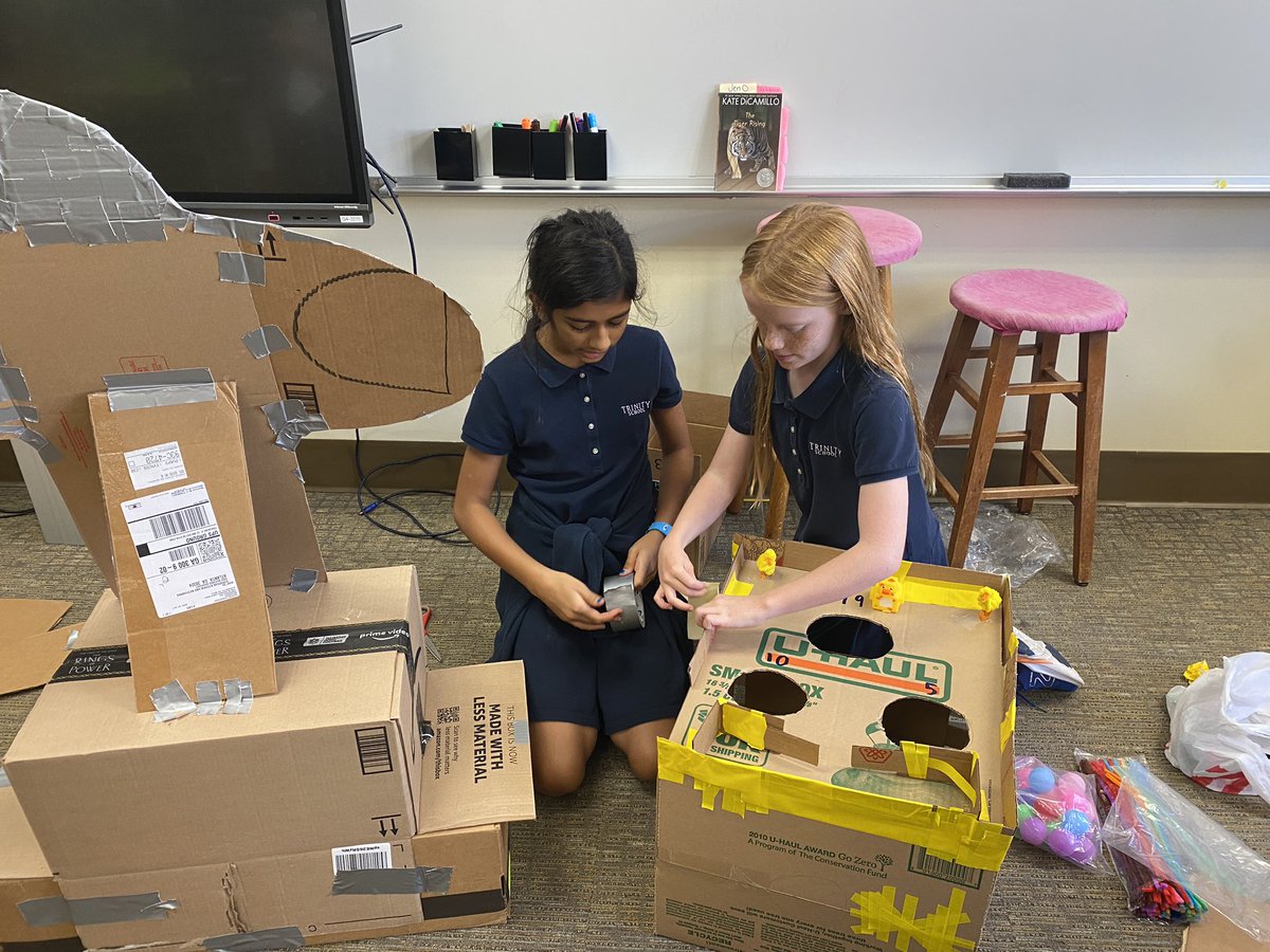 Overly4thgrade's tweet photo. These 4th graders created and engineered arcade games inspired by @CainesArcade for their dads and friends to play at Dad’s Day! #trinitylearns https://t.co/nrQroq3A7w
