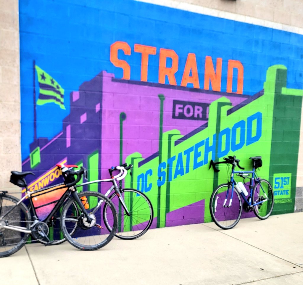 Chris_Roell's tweet photo. #bikedc #eotr #eotrdc #eastoftheriverdc #muralsdc #dcmurals https://t.co/HHwnQFuUem