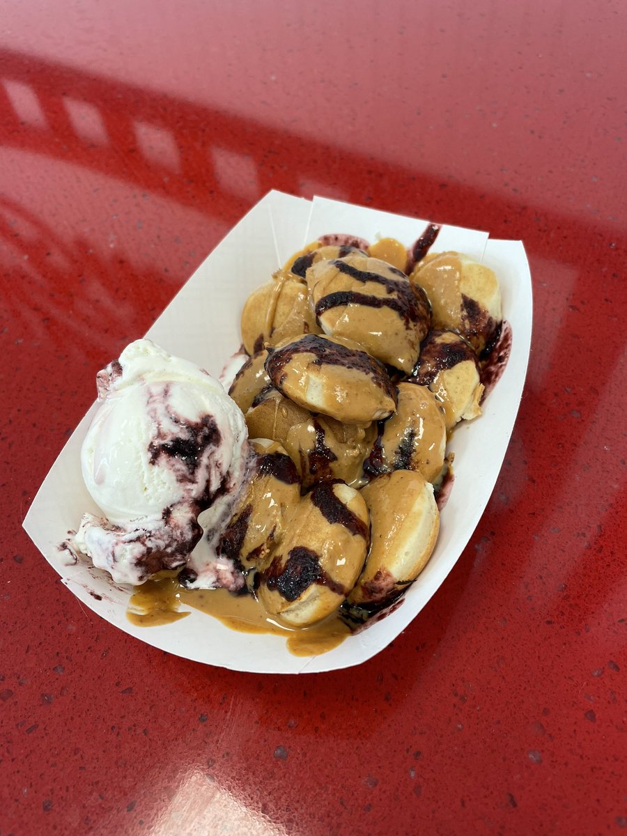 Out of town for several days = a NEED for Poffertjes with Black Raspberry Marble ice cream, Peanut Butter sauce and a drizzle of Black Raspberry sauce. There. Now I feel better…!
