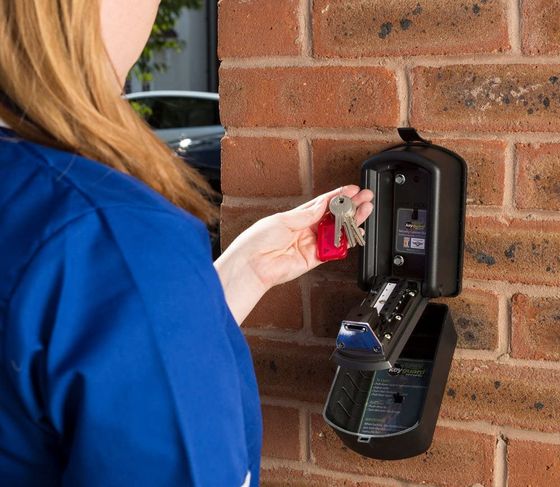 alt64alto's tweet image. Best Outdoor Key Safe Boxes For Wall-Mounted Security designrhome.com/security/locka…

A wall-mounted key storage box is a safe cabinet to keep keys and a simple way to manage entry. Outdoor key lock boxes are used by estate agents and landlords.
#security 
#keylockbox
#keycabinet
#combi