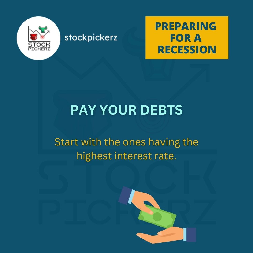 StockPickerz's tweet photo. "Better to be a warrior in a garden, than a gardener in a war" - old Japanese saying
4 things you can do to prepare for a recession
#stocks #stockmarkets #stockmarketinvesting #stockmarketnews #investing #stockpickerz #stocktrading #trading #business #recession #inflation https://t.co/mGIL98SBae