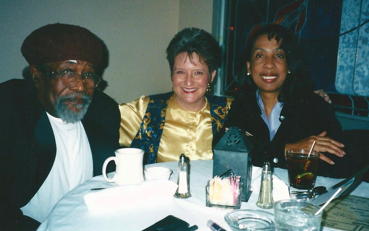 CassieJFox's tweet photo. #Memories 1996-Cassie J. Fox #Radio #BackStage Regis Philbin, Delbert McClinton, Drink Small, Cassie & Rose Rock 2001 #GreenvilleSC #ColumbiaSC #FlorenceSC #MusicBiz #BiLoExpo #PaidMyDues #TheBluesDoctor #DrinkSmall #RoseRock #Regis #Delbert https://t.co/QIuZK4kHwf