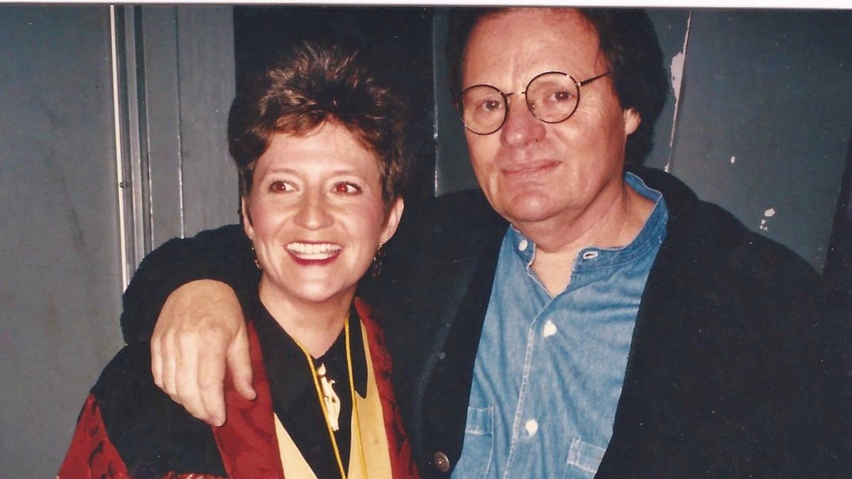 CassieJFox's tweet photo. #Memories 1996-Cassie J. Fox #Radio #BackStage Regis Philbin, Delbert McClinton, Drink Small, Cassie & Rose Rock 2001 #GreenvilleSC #ColumbiaSC #FlorenceSC #MusicBiz #BiLoExpo #PaidMyDues #TheBluesDoctor #DrinkSmall #RoseRock #Regis #Delbert https://t.co/QIuZK4kHwf