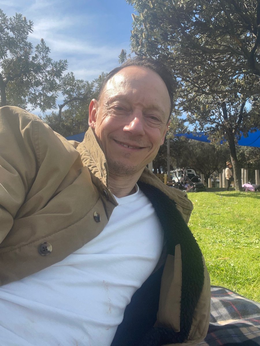 AndrewJobling's tweet photo. Honesty will set you free.
BLOG; https://t.co/ALpbIRK9mS
PODCAST; https://t.co/MeiU3NUJl9
#timeforhonesty #iseellsworth #onceyouhaveyou #selfmastery #kikoellsworth #thewellnesspuzzle #joyfullongevity #optimalwellbeing #tearsofjoy #hexcomm #thewellnesspuzzlepodcast #andrewjobling https://t.co/kpXvSDy23f