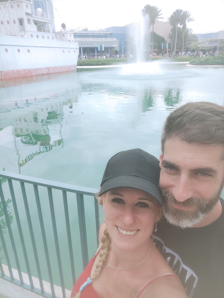 _Atthirari's tweet photo. Disfrutando la honeymoon con el LOVE!!!! https://t.co/si4v75udsL