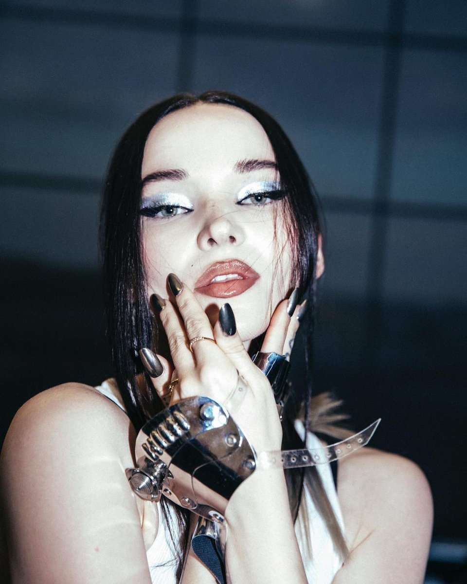 (El propósito de nuestras vidas es ser felices.) 💛

#Freerol