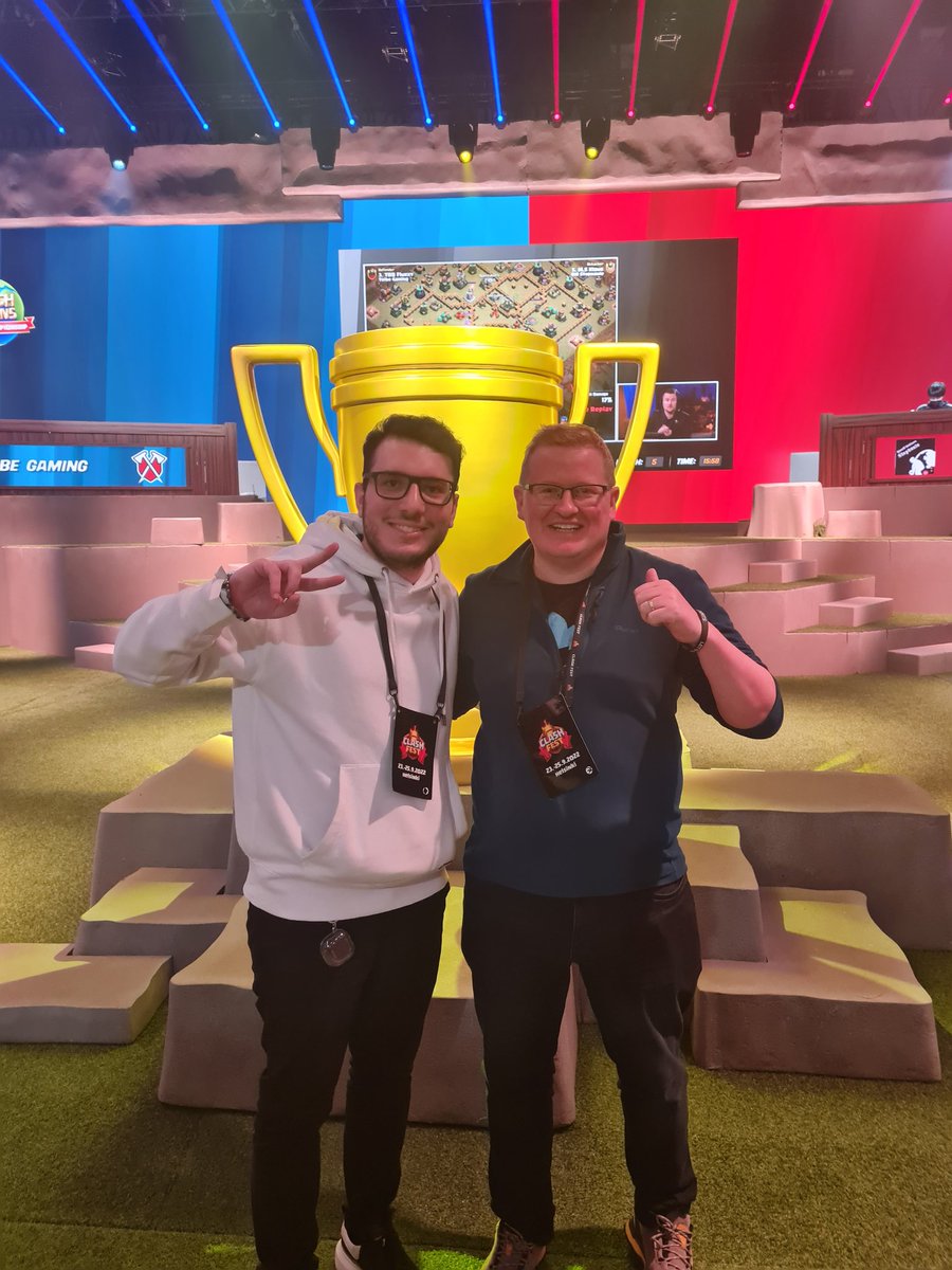 ToRocky tweet media