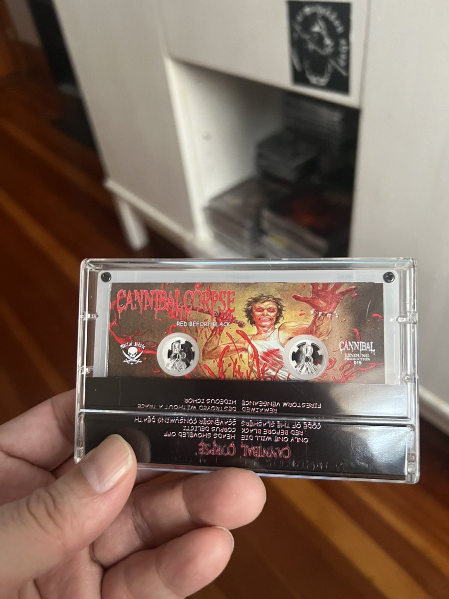 Wilson47793965's tweet photo. Cannibal corpse:🇺🇸🇺🇸🇺🇸esta edición en cassette bastante bonita.@DiscosDeath @aquelarremetal1 @Caac311 @helldifegu @johngongo @alpeange @alejo_salaz @jeanndt @Juancar08648597 @MetalGuardianes @GoticSoledad @MerSoGo @Tmetalicoweb @metal_incognito @riff_ofmetal @siervosdelheavy https://t.co/o9d1IOjrJU