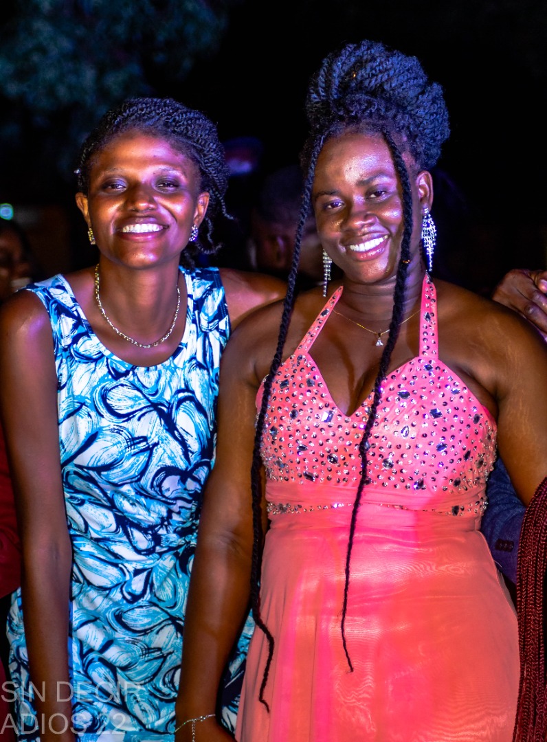 elclubhispanic1's tweet photo. 🇬🇭🇪🇸🇨🇺🇲🇽🇵🇪🇨🇱 El Club Hispánico
Sin Decir Adiós 🔥
The ever anticipated event came off much BIGGER 🤯, much  BETTER 🤩and much more *BEAUTIFUL 😍than ever expected. The Handing over, the Dancing, the Romance and the Thrills. Indeed it was the dinner of the century. https://t.co/Enpu6r2RWn
