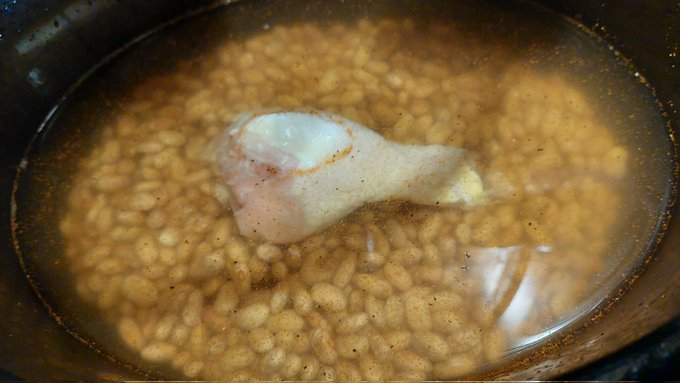 Easy protein meal - Porn Star Approved Pinto Beans with Chicken - 2 tsp salt, 1 tsp your favorite dryed
