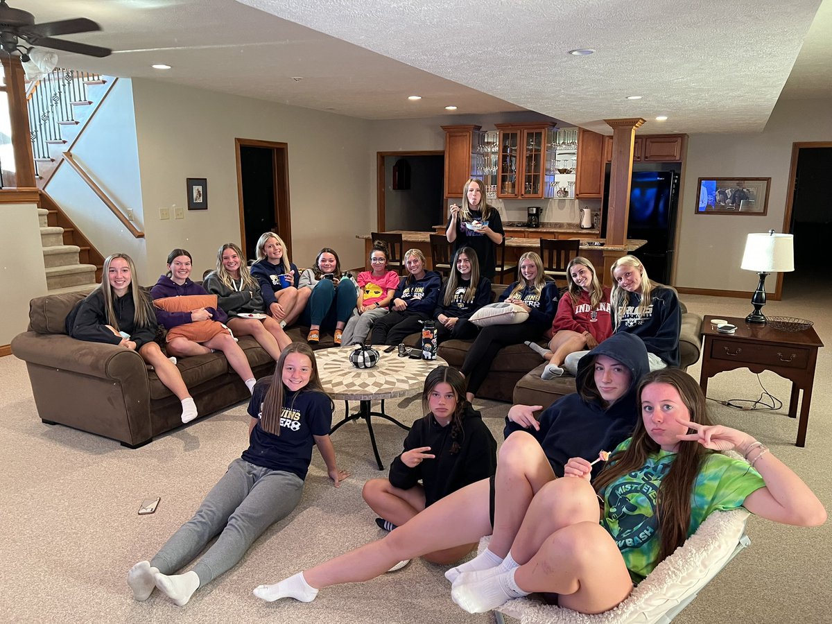 Pizza, deserts and Sectional Draw show.  <a href="/IHSAAtv/">Champions Network</a>