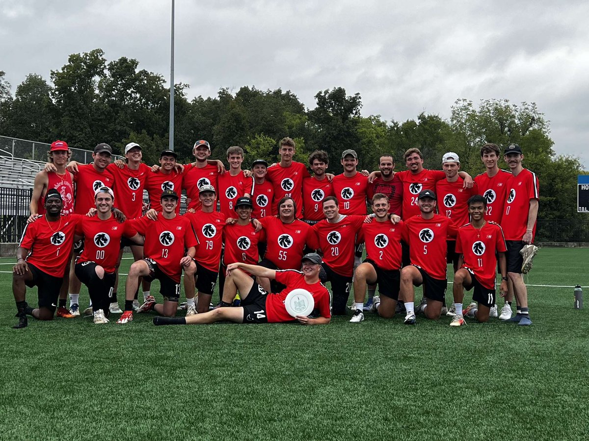 Alliance_Ulti's tweet photo. 2022 regionals and the season ended today as Alliance books a win on Sunday to finish the weekend 3-2 and take home a 7th place finish! A phenomenal first year for our squad. Ggs to @HoochUltimate @ringultimate @TheLostBoysUlti @TampaBayUpRoar and Battleship. Catch ya next year! https://t.co/7GrxvmhGqG