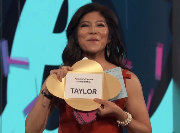 melbrown00's tweet photo. All she does is win win win no matter what 👸🏾
#BB24 https://t.co/CRhL3tdR5D