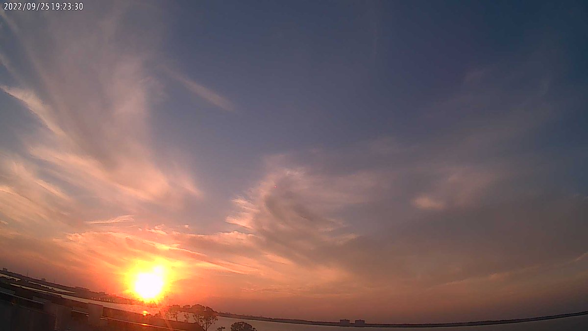 FSUPCWxSTEM's tweet image. FSU Panama City at sunset and it&apos;s 82 F.