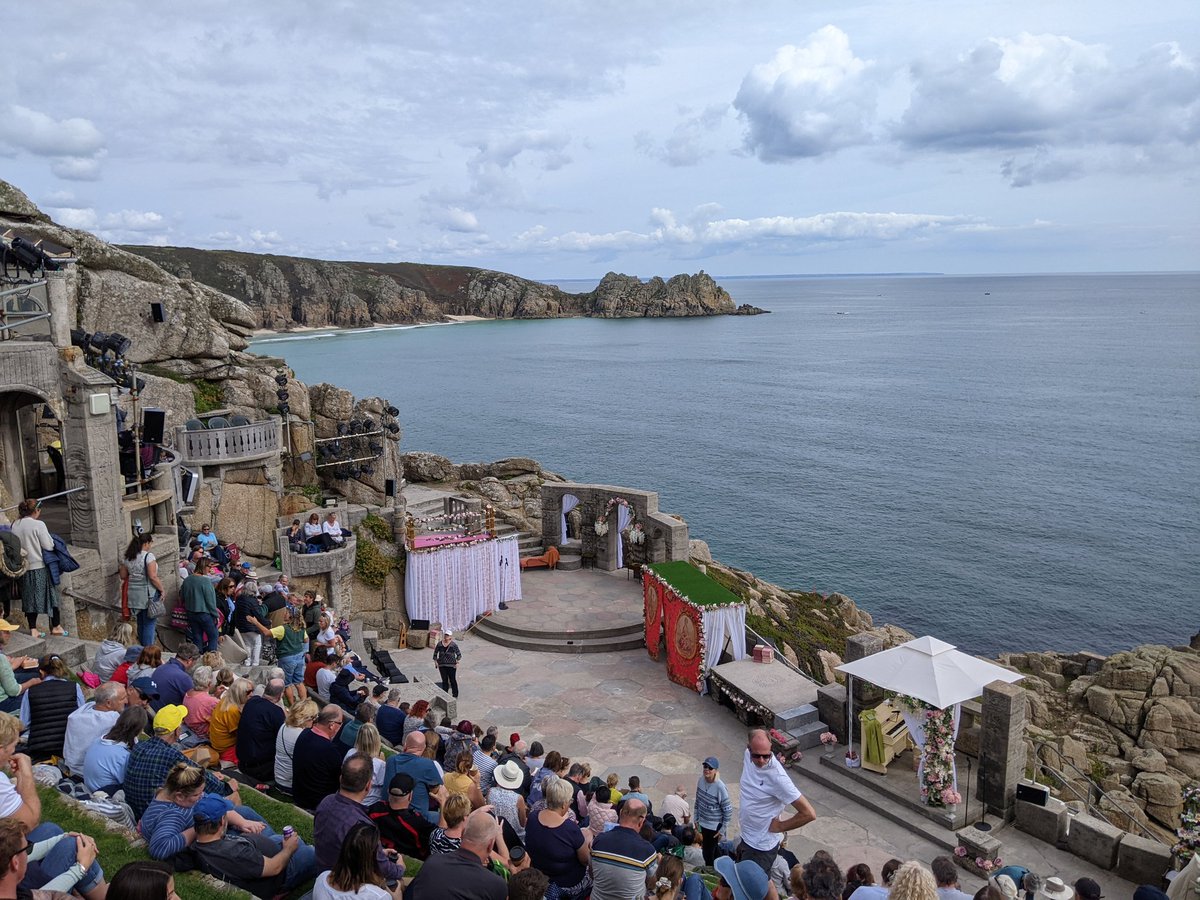 At last, a visit to the <a href="/minacktheatre/">Minack</a> with <a href="/cypaus/">Jo Evangelides</a> &amp; <a href="/classicpedant/">Suze 💙</a>. Extra bonus seeing <a href="/pandpsortof/">prideandprejudicesortof</a>. Optimum weather! Sound of the waves in the background was ace. (Also saw THE VAN in person, *swoon*)