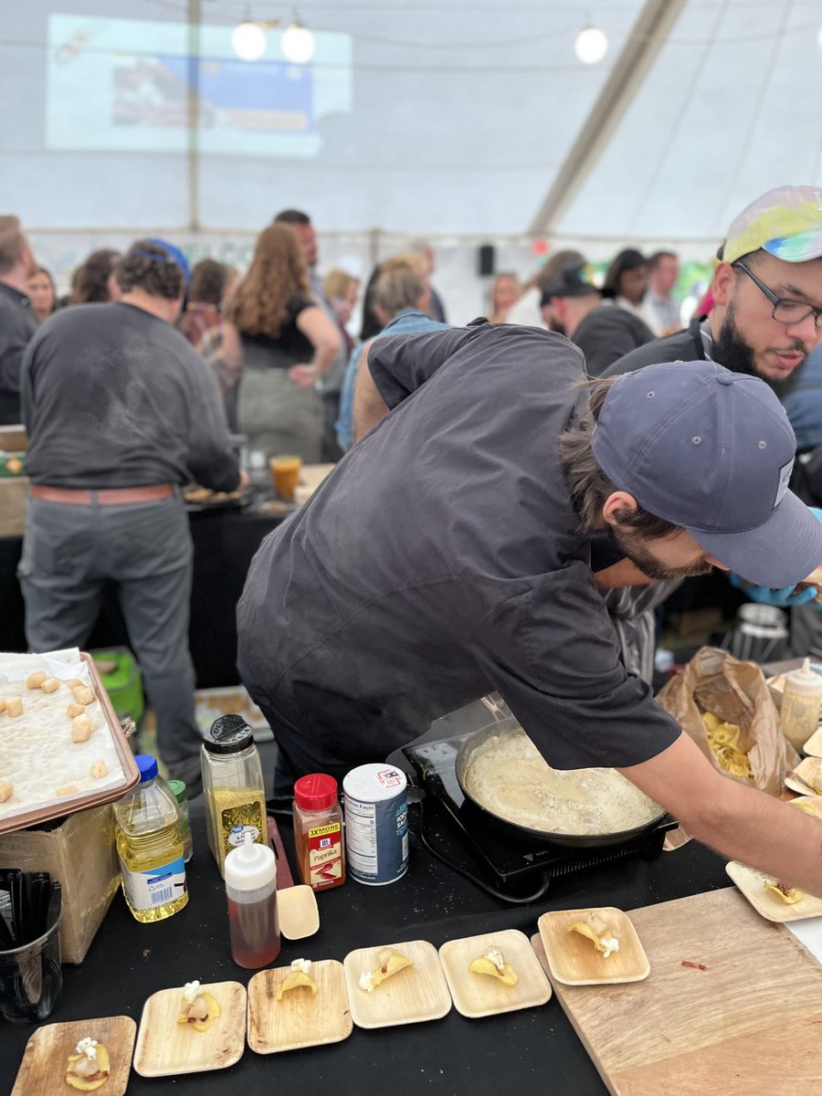 PurduePolyHS's tweet photo. Great turn out, food, and competition at the ⁦⁩ #TURNFest! Thank you, ⁦@Paramountindy⁩ for a great evening and for your support of the #Indy community!! https://t.co/0EWdQx1DBU