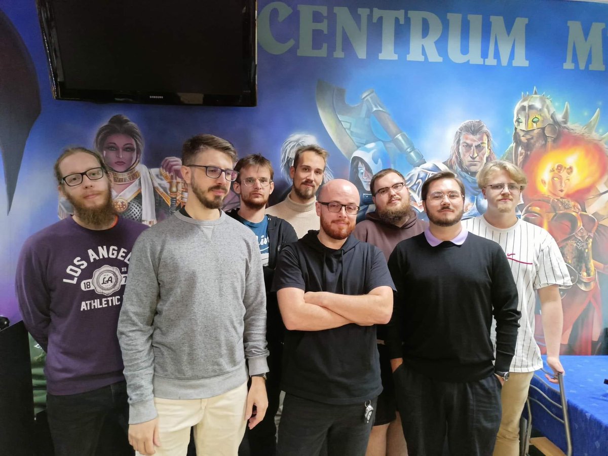 yung_mlody tweet media