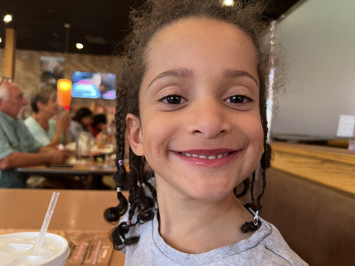 MarioAndersonTV's tweet photo. Oh…I hear Sunday is  #NationalDaughtersDay! https://t.co/o6UVHhwuOP
