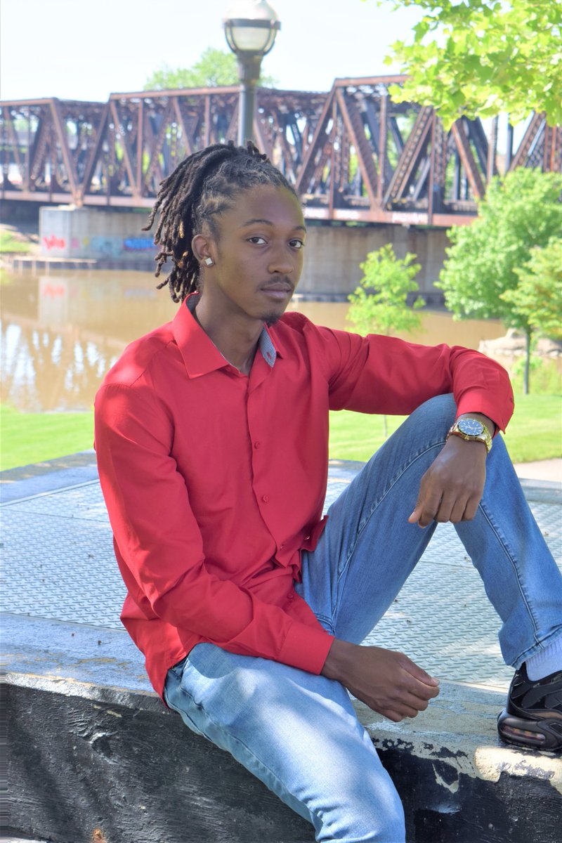 EpicsMobility's tweet photo. This year's Communications Officer, Maurice Harrison, is a first-year engineering student planning to go into the field of computer engineering! (I'm the one who makes these posts😄) https://t.co/7HACvQhRDj