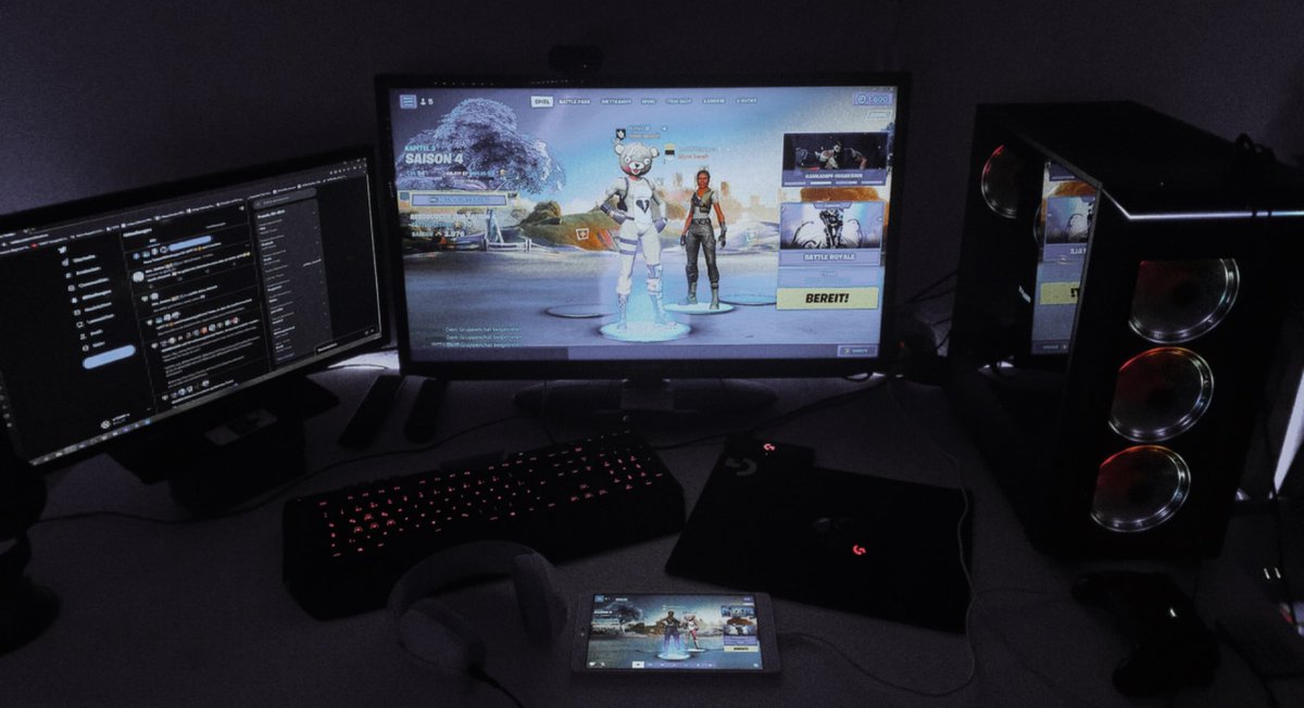 n3_niii's tweet photo. Nächtliche Beschäftigung wenn der Schlaf mal wieder auf sich warten lässt 🙄 Meilensteine abarbeiten anstatt Schäfchen zählen.
#Fortnite #Twitter #TwitterRudel #GamingSetup #Gaming #StreamPC #NVIDIA #NividaGeforce #logitech #rgb #schlaflosdurchdienacht #gamingcommunity https://t.co/VCU98WHIjp