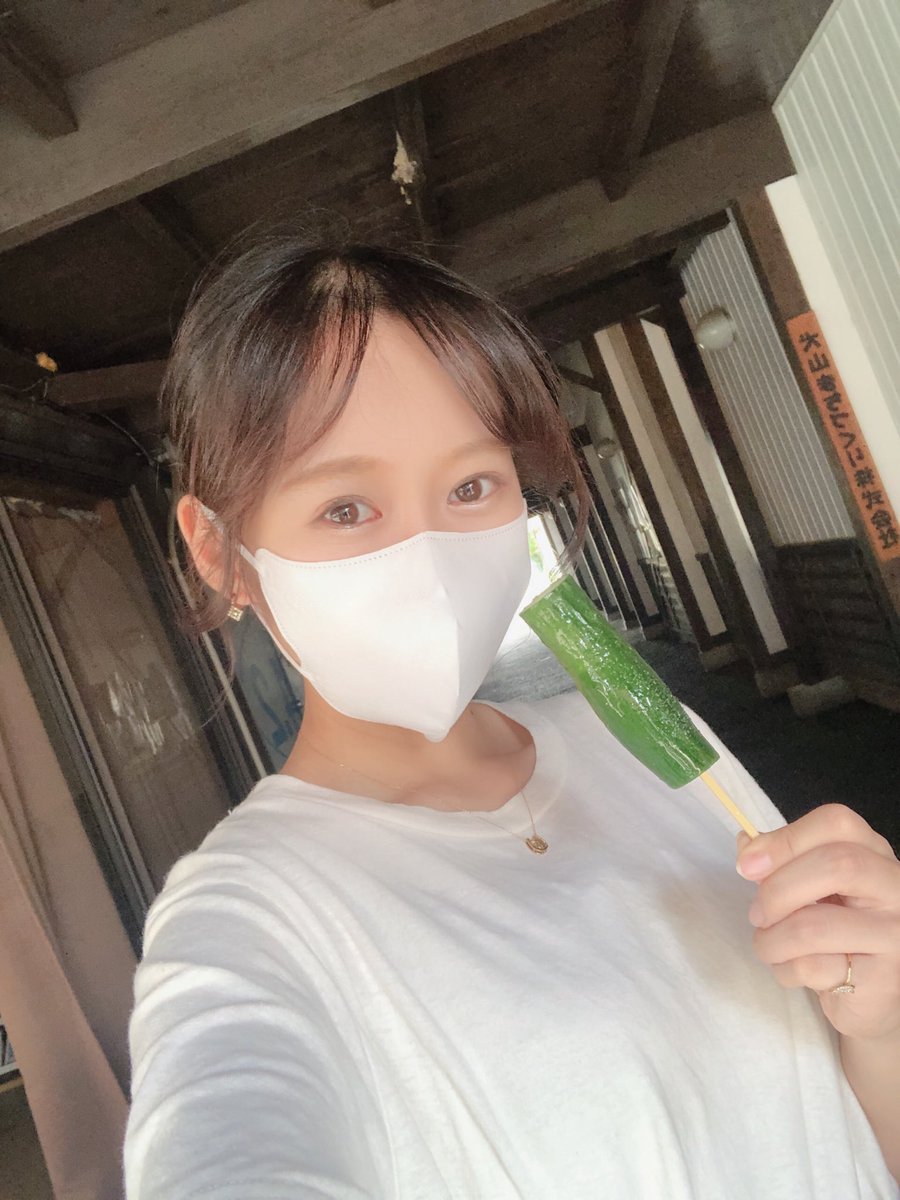037ibuki's tweet photo. 元気の源はきゅうりです🥒
おはようございます🌾

#声優 #新人声優 https://t.co/g18g9kVSyP