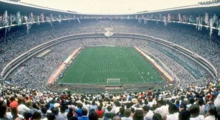 VI_DEPORTES's tweet photo. El mundial del 1986 es considerado por muchos aficionados y expertos como el mejor mundial de la historia, y no es para menos, pues este mundial dejo momentos que se quedarán grabados en la cabeza de todo amante a este bello deporte. https://t.co/cdcztNwTvZ