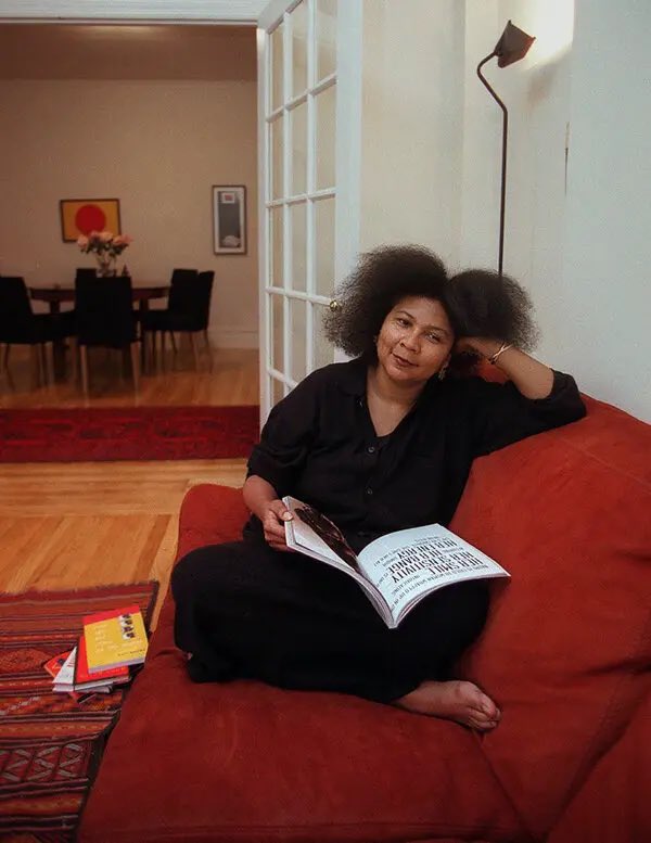 Happy birthday to bell hooks. RIP! 