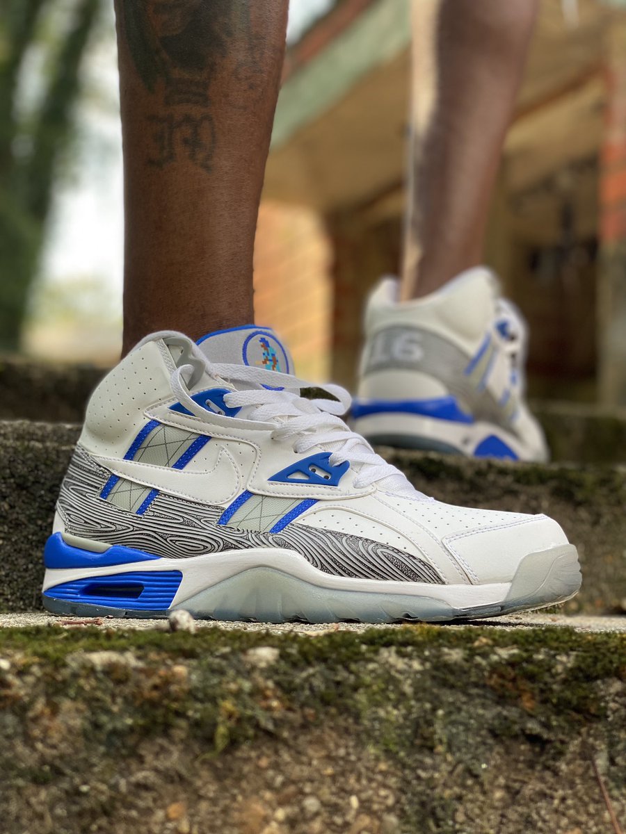 alabamatattoo27's tweet photo. I actually wore BOTH the same day lol but THIS was my favorite look! IG @stuntman_stokes if ya wanna see the other. ANYWHO, Enjoying life‼️ #stuntmanapproved #kotd #nikeTrainerSChigh #Brokenbats #snkrsliveheatingup #snkrskickcheck https://t.co/RxAvtvXFzS