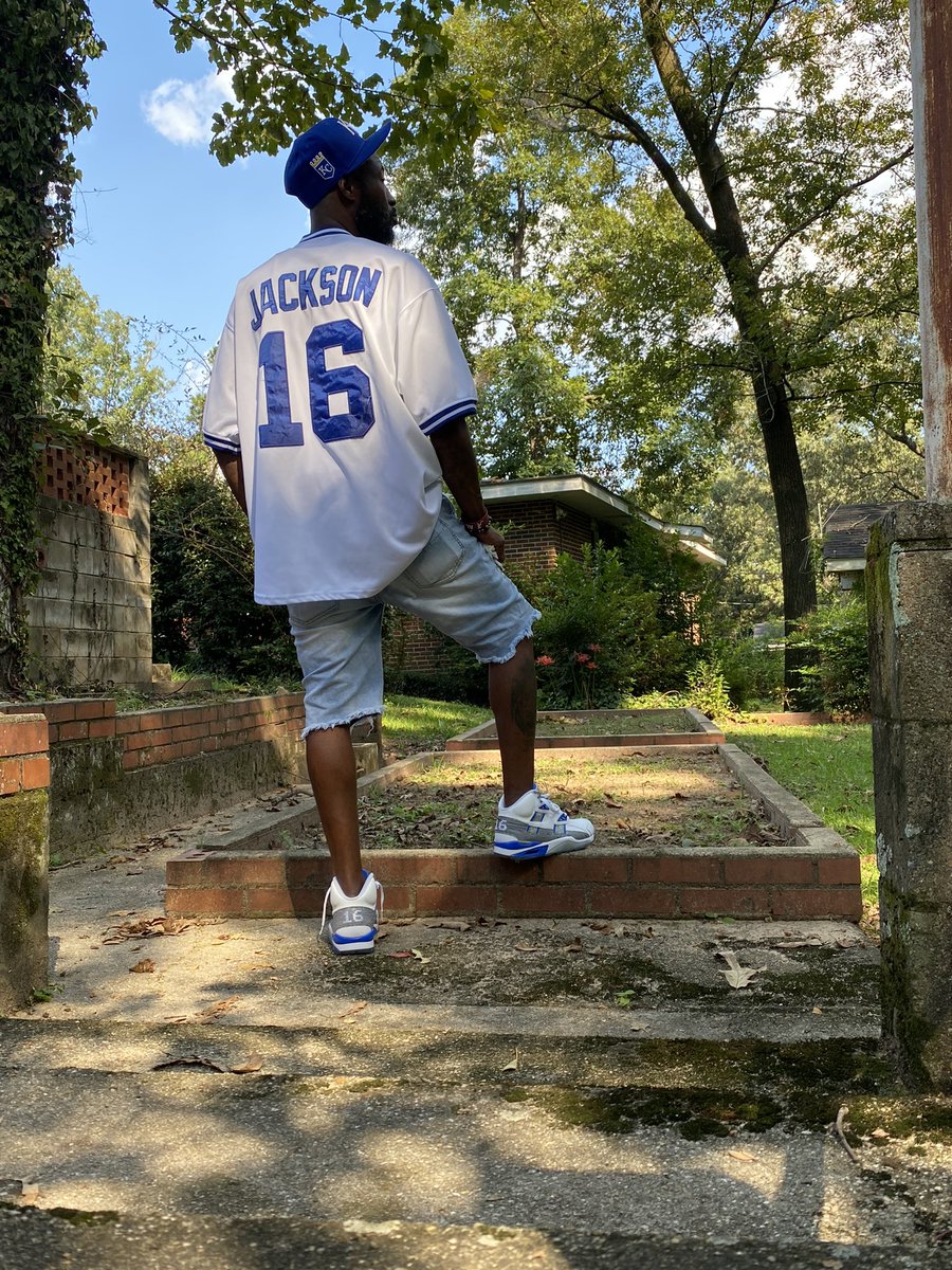 alabamatattoo27's tweet photo. I actually wore BOTH the same day lol but THIS was my favorite look! IG @stuntman_stokes if ya wanna see the other. ANYWHO, Enjoying life‼️ #stuntmanapproved #kotd #nikeTrainerSChigh #Brokenbats #snkrsliveheatingup #snkrskickcheck https://t.co/RxAvtvXFzS