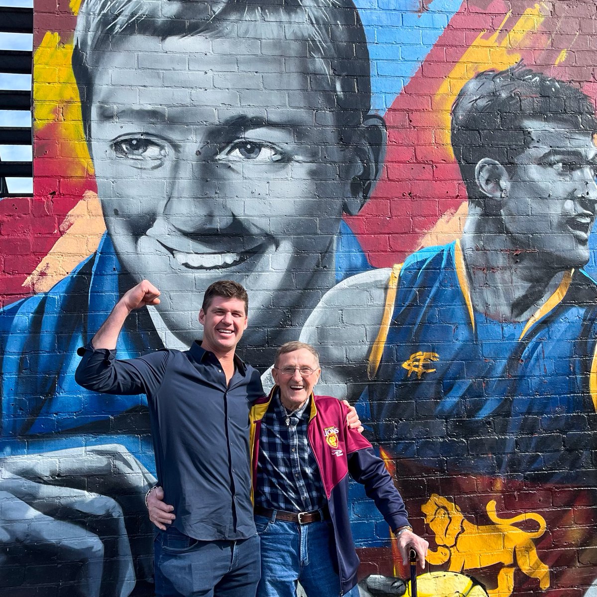 brisbanelions's tweet photo. A reunion for the ages 🏆🏆🏆 https://t.co/lzL1N7rBwI