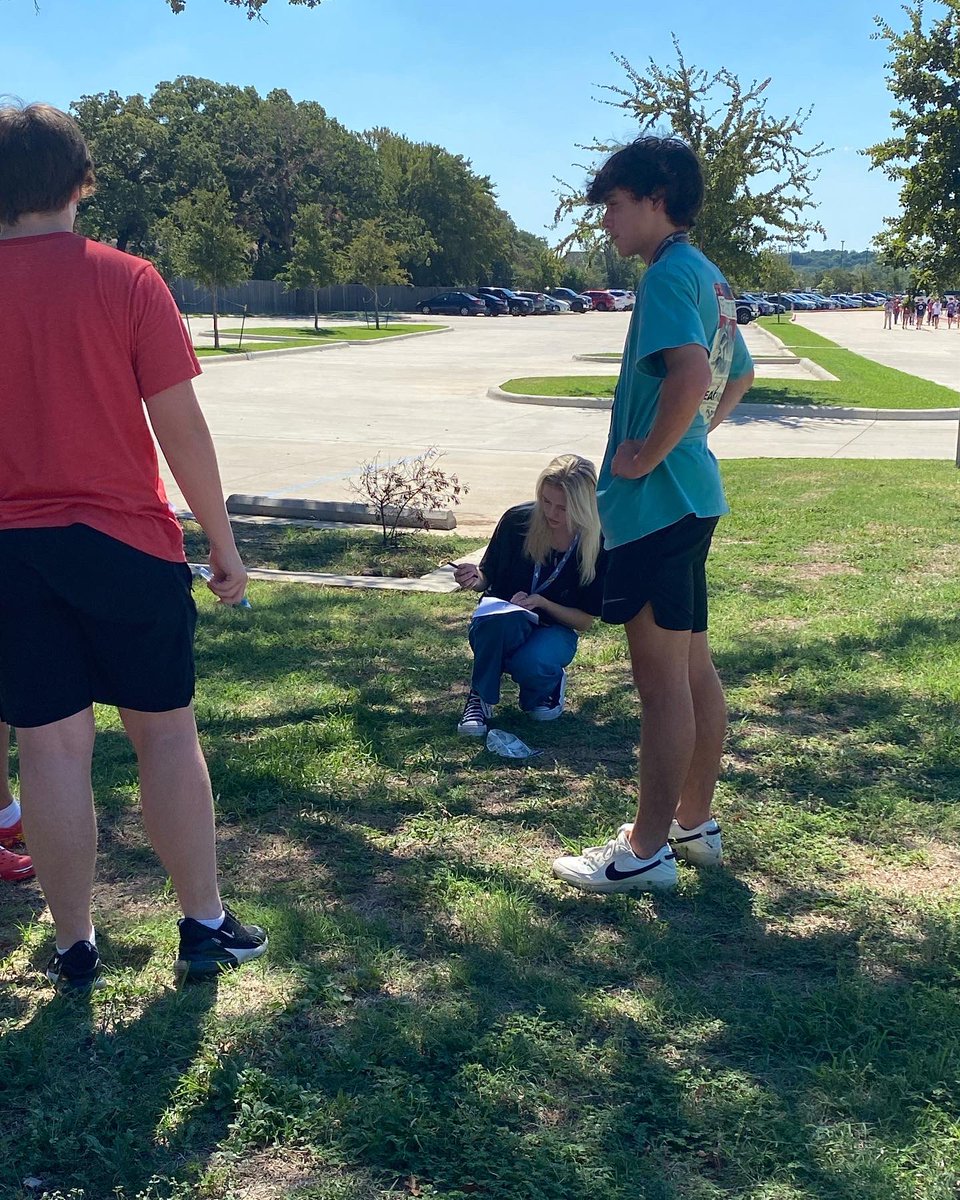 AMorrisGHS's tweet photo. To celebrate National Forensic Science week this past week, we went outside for a lab testing 4 crime scene search methods. We tested spiral, linear, grid and quadrant searches to locate 20 pieces of evidence in 2 minutes. https://t.co/KzGVIZSa3i