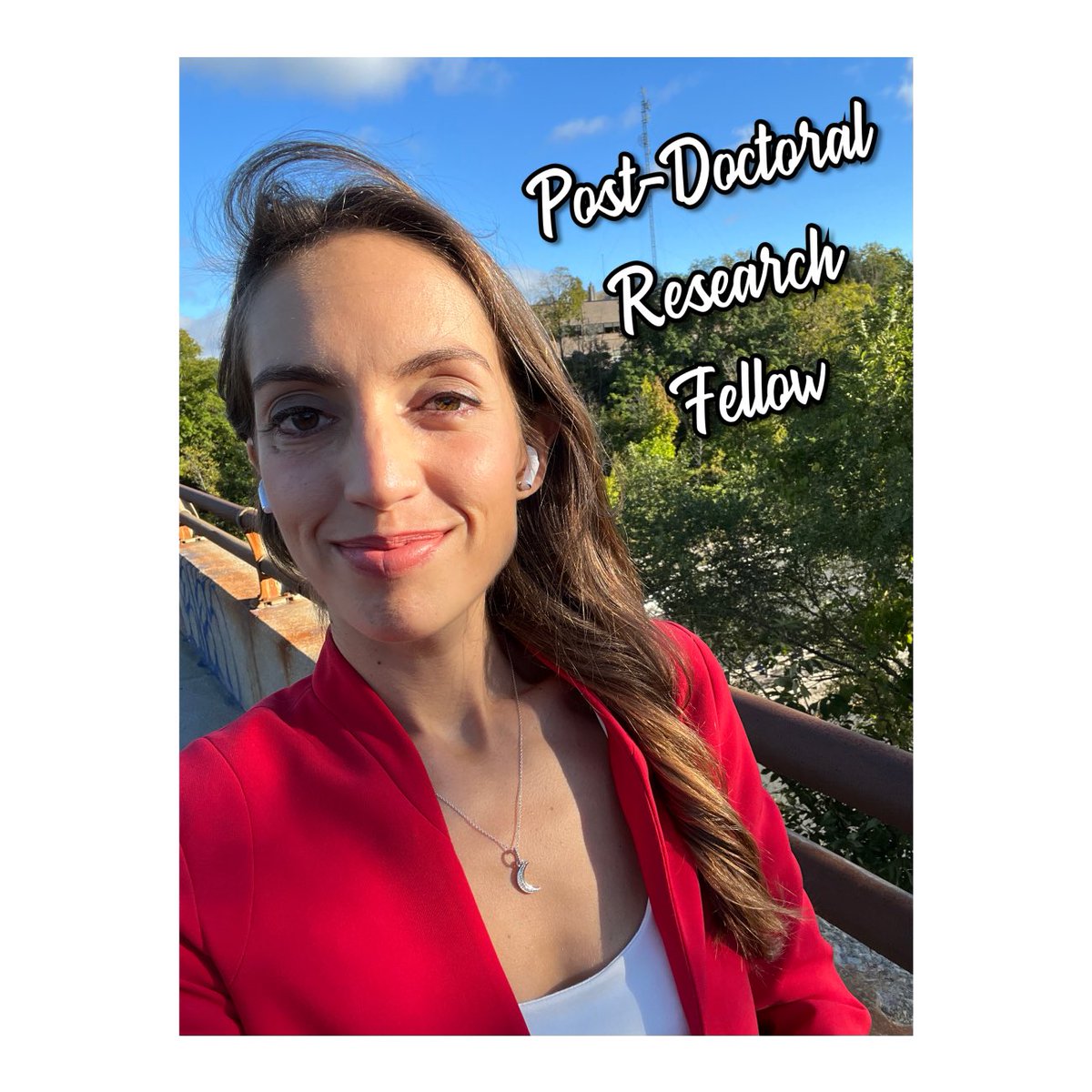 Laura_em4's tweet photo. 🇨🇦I’m officially a PostDoctoral Research Fellow at @McMasterU within the CDCR.  
👩‍🔬 @sheilasinghlab has always been a female scientist role model to me and now I’m very happy to be a part of her team, focusing on finding new treatments for pediatric patients with #medulloblastoma https://t.co/w6k6mKlpB4
