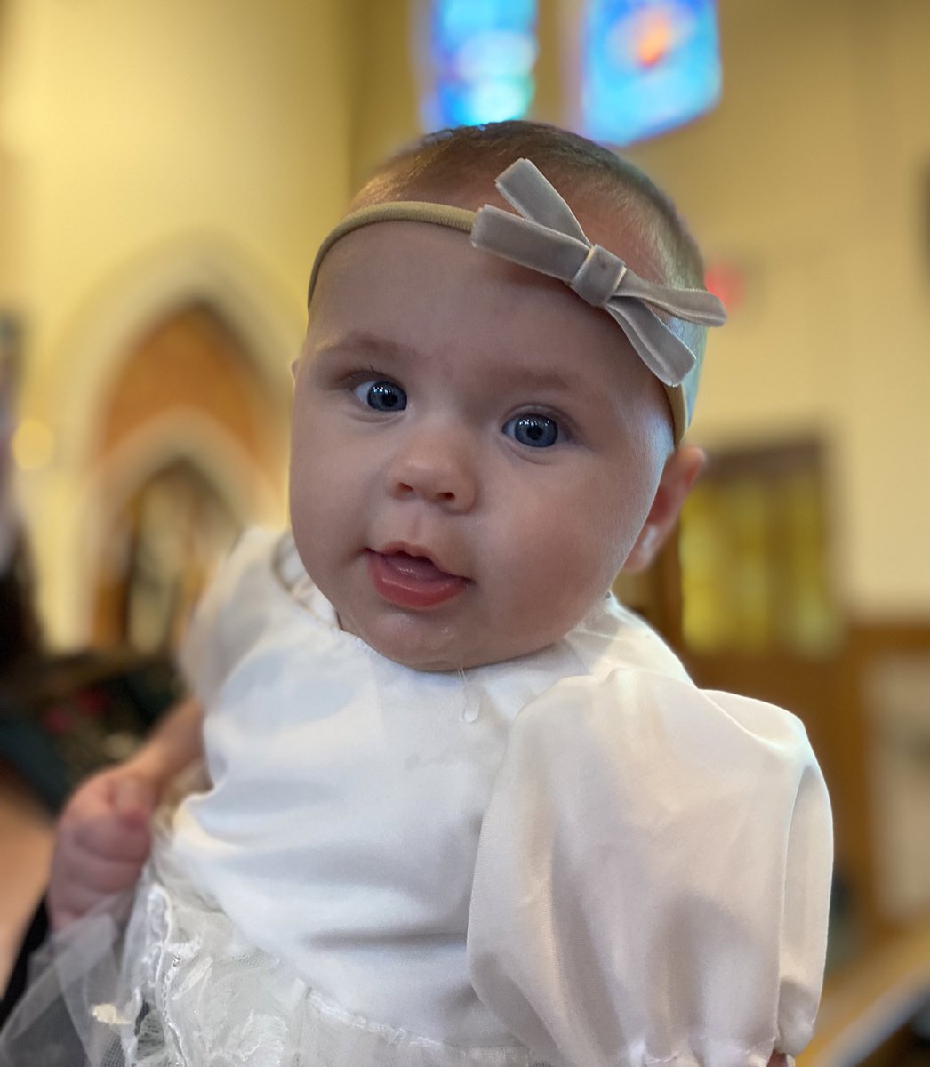 Welcome to the family, sweet Iris!! 🤍🕊
Honoured to be your Godmama - I promise all the prayers and snuggles.