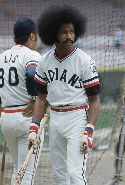 SABRbioproject's tweet photo. Oscar Gamble was dangerous power-hitter w 200 career HRs &amp; a 127 OPS. Yet despite his potent bat, Gamble is undoubtedly most remembered for his enormous Afro, one of the defining images of 1970s baseball. His recently-published @sabr #BioProject https://t.co/nujoH9eaNc https://t.co/WBReZJtWXz