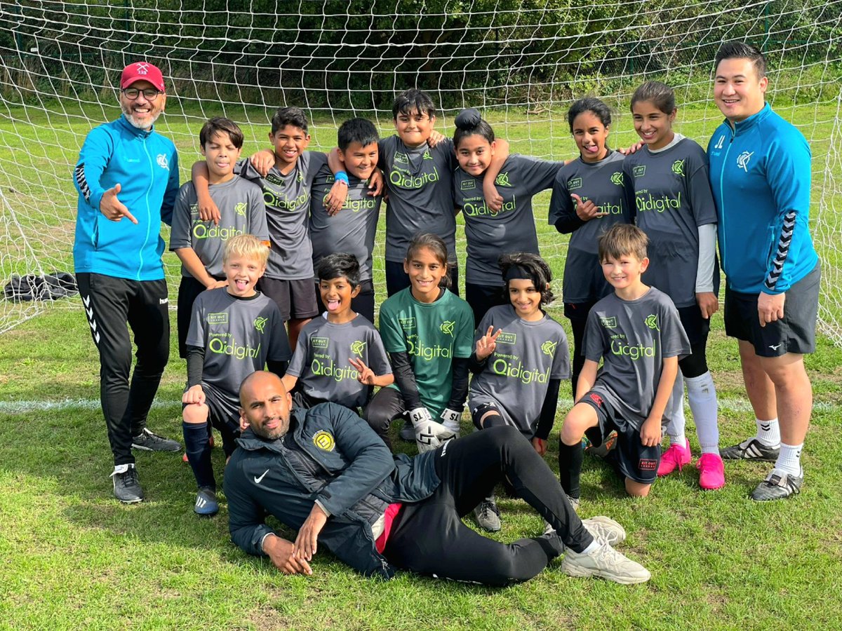 CoachRanj's tweet photo. What a season opener that was. It had drama, excitement, individual skill, resilience and fighting spirit. We were 2-0 down at half-time but fought back to 2-2. Super proud of the boys and girls! @kolccyouth @kol_cc @KitOutLondon @SAFNofficial #echoleague #grassrootsfootball https://t.co/5ZW85vAIcq