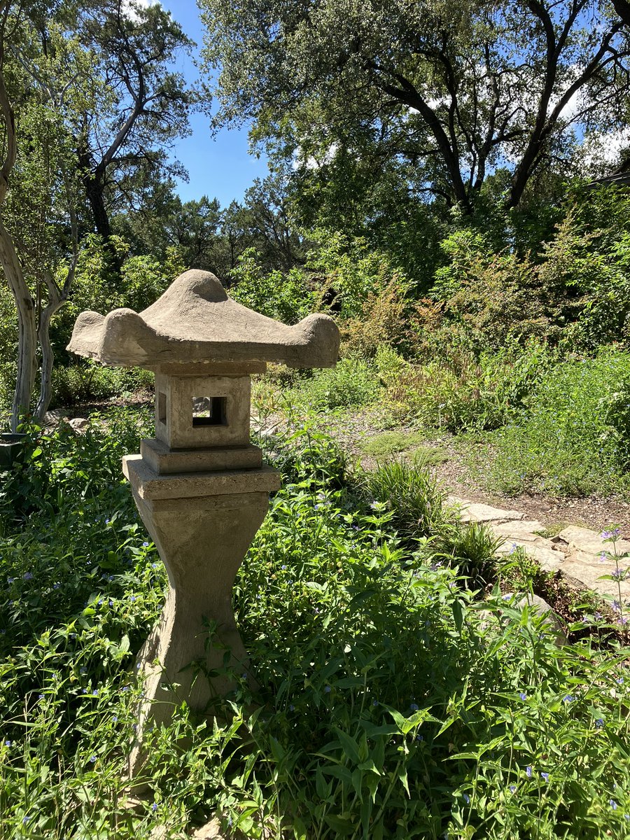 You can’t cultivate serenity without taking time to be quiet.

Pic: #Austin Botanical Gardens

#spiritualawakening #consciousnessrising #higherself #yoga #silence #meditation #soul