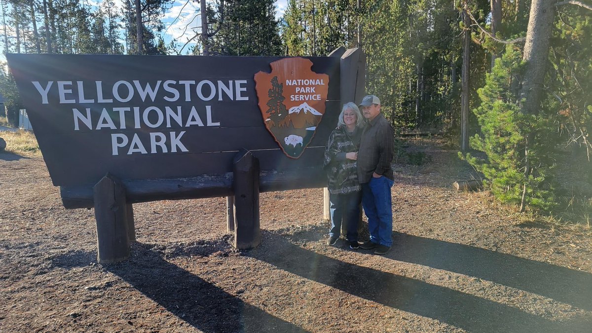 OriginalMRK's tweet photo. Awesome week in Yellowstone. https://t.co/7dfwLcyLVQ