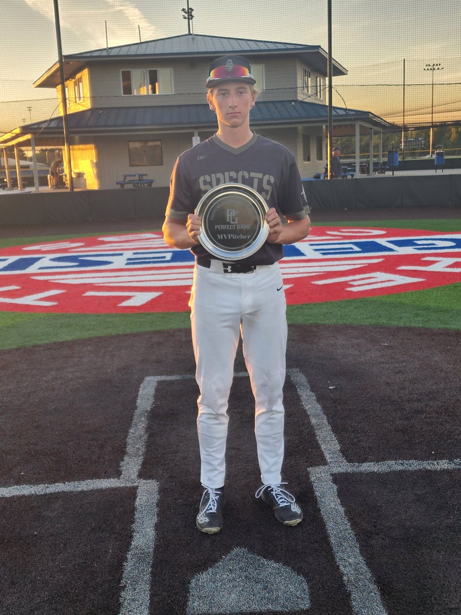 Proud of this group with a 3-1-1 runner-up finish in the <a href="/PGMidwestBB/">Perfect Game Midwest Baseball</a> 16U WWBA Midwest Invitational (JUCO Showcase).  Also a shout out to Grant Gilbreath for earning MVP Pitcher!  #Spects
